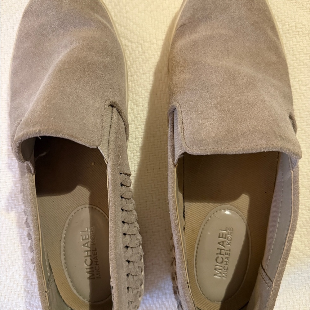 Michael Kors Gray Suede Loafers Slip-On Preowned condition Woman’s Sz 7